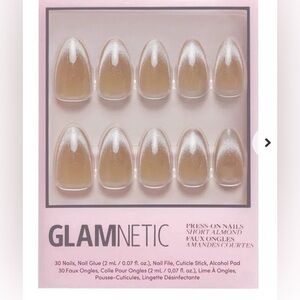Glamnetic Press On Nails - Honey Bun | Trendy Neutral Nude short almond